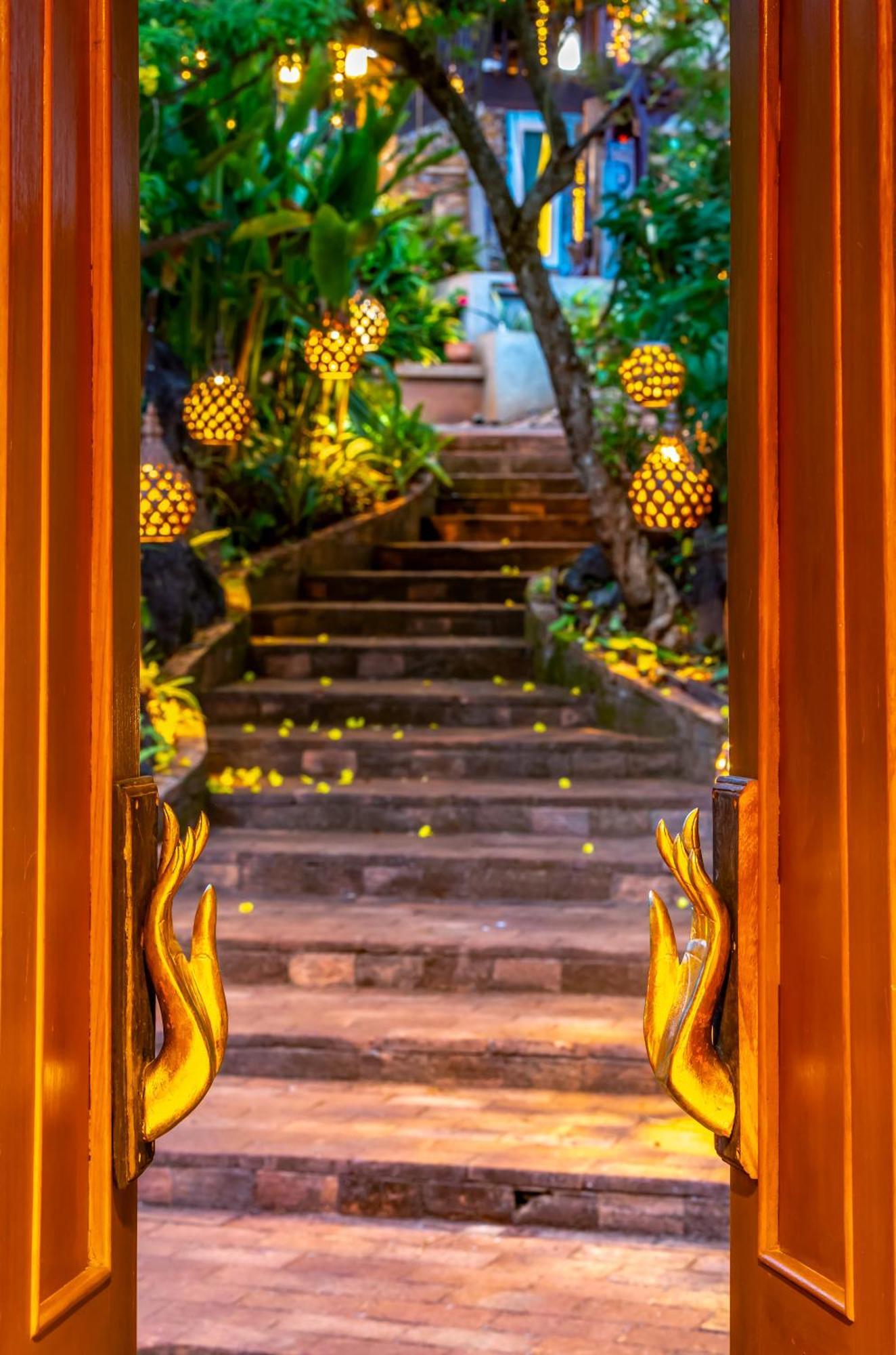 Kanlaya'S Eyrie, Luxury Homestay Pang Mapha Εξωτερικό φωτογραφία